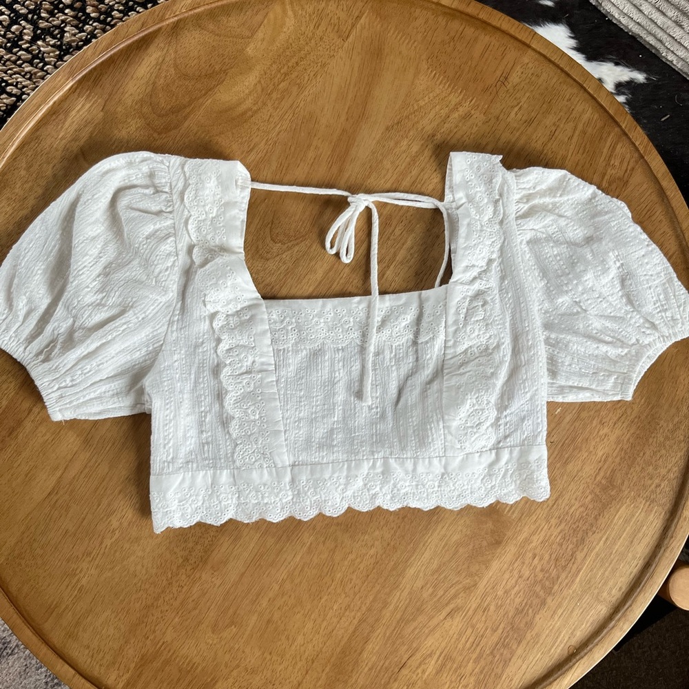 Princess Polly White Eyelet Crop Top Puff Sleeve Tie Back Square Neck Size 4